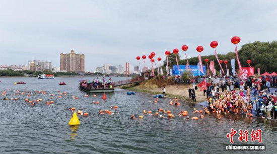 ��ӬF(xi��n)������Ӿʿ��������ˮ����ʯ���� �z