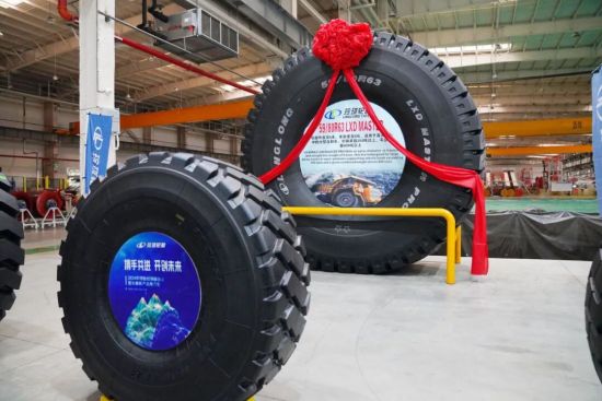 10��18�գ��ᭇ݆̥���L(zh��ng)�����Sӭ��(l��i)�ش�ͻ�ơ����חl�������Ƶ�5980R63���ᭇ��Ʒ�ƾ���ȫ䓹������羀݆̥�ɹ��¾���