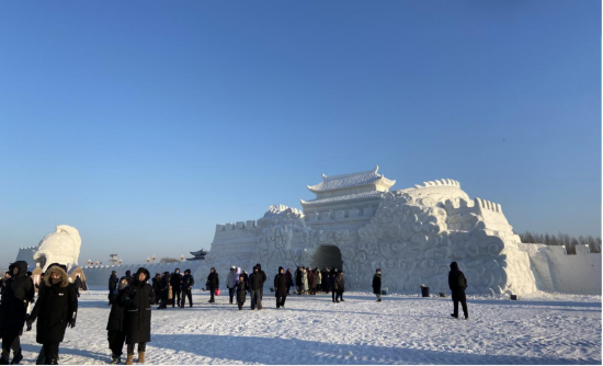 ������̫ƽ�ر�ѩ��ʳ�����R����̫ƽ��30�fƽ���׏V韈����c��Ȼ�����YԴ����7.5�f�����ױ�ѩ���@��