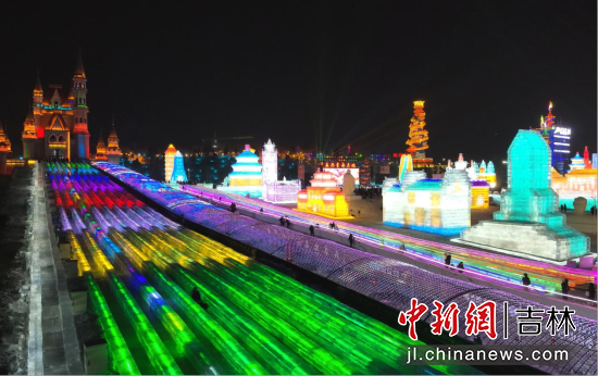 �L(zh��ng)����ѩ����سɞ�����οʹ򿨵ğ��T���c(di��n)������/�z