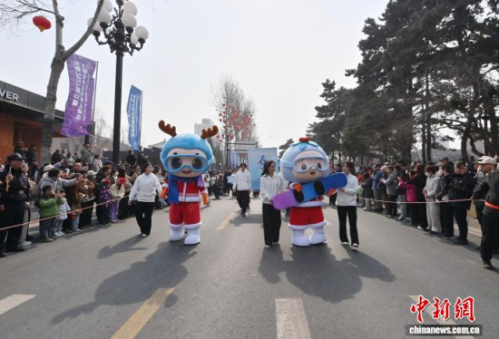 3��21�����L(zh��ng)��2027��33�������W(xu��)�������\(y��n)��(d��ng)��(hu��)�������ڼ����L(zh��ng)���c��Ҋ������������ӛ�� ���� �z