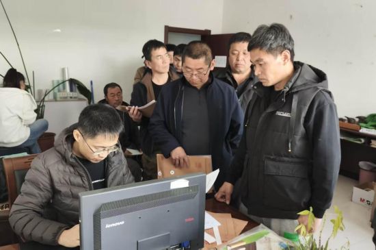 ���D�hί������/���D